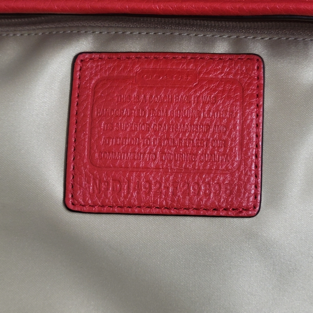 Coach Park Leather Carrie Large Tote Shoulder Bag. - Picture 2 of 16